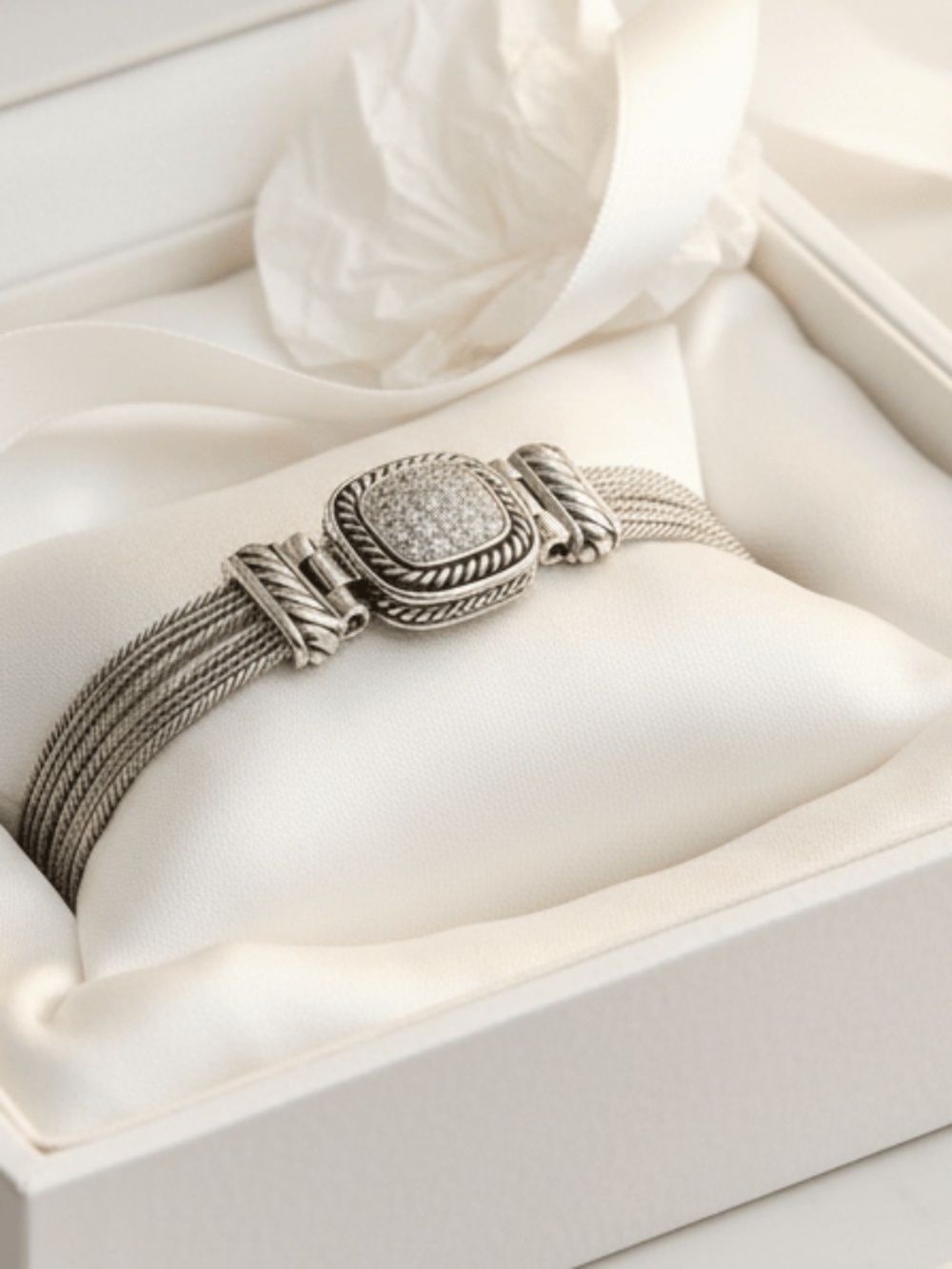 Womens Stainless Steel Silver Tone Flexible Chain Bracelet